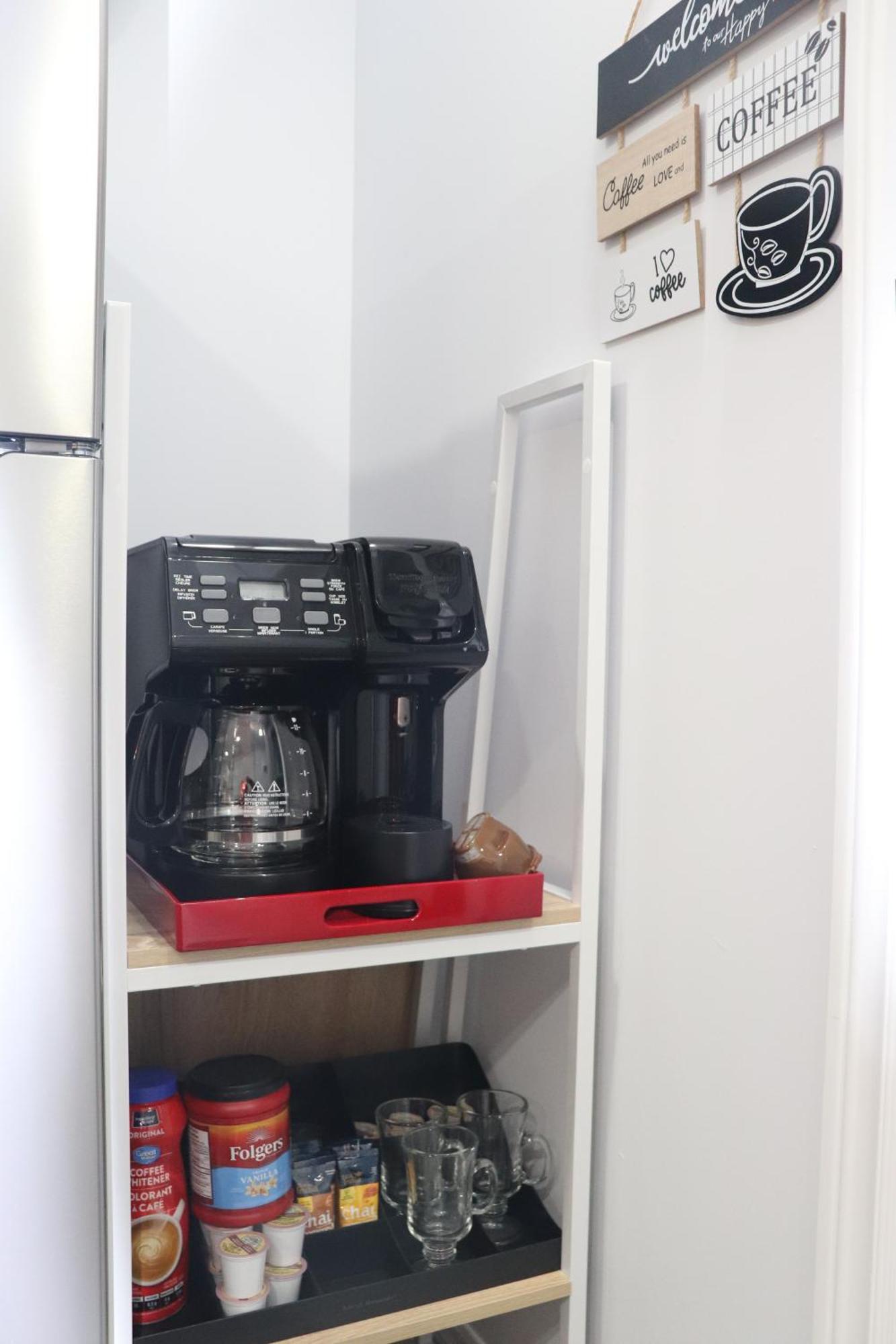 Garden 2 Bedroom Apt - Free Parking Wifi Laundry Workstation 브램턴 외부 사진